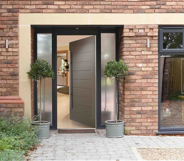 No More Sticking or Jamming: Why Quality Installation Matters for Your New Doncaster Composite Door